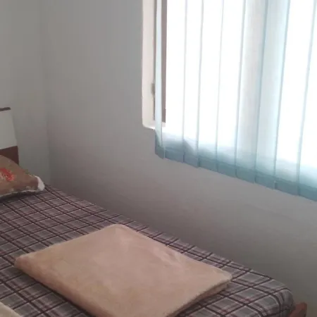 Red Apartman 3 *